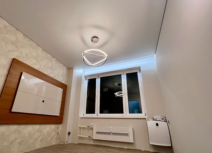 Установка тканевого натяжного потолка