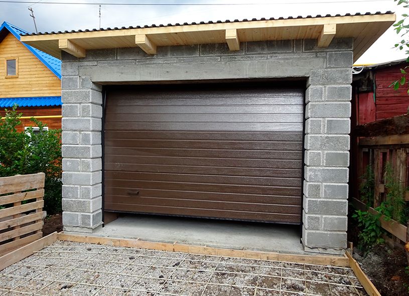 Установка секционных гаражных ворот