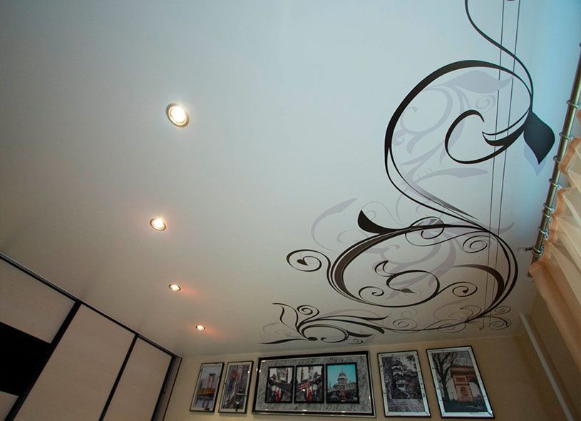 Установка натяжного потолка