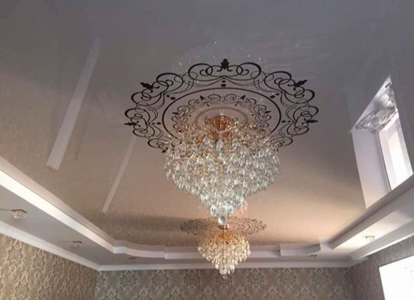 Установка натяжного потолка