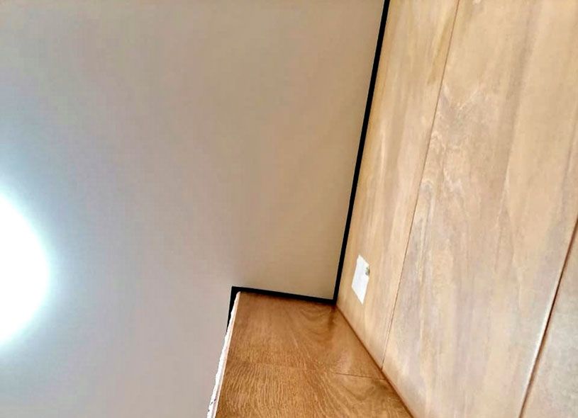 Установка натяжного потолка