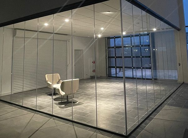 Безрамное остекление